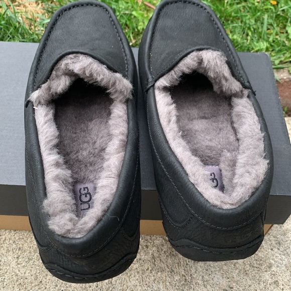 UGG Mens Slippers Ascor Leather Size 11 & Size 8 Black Nwt - Picture 5 of 8